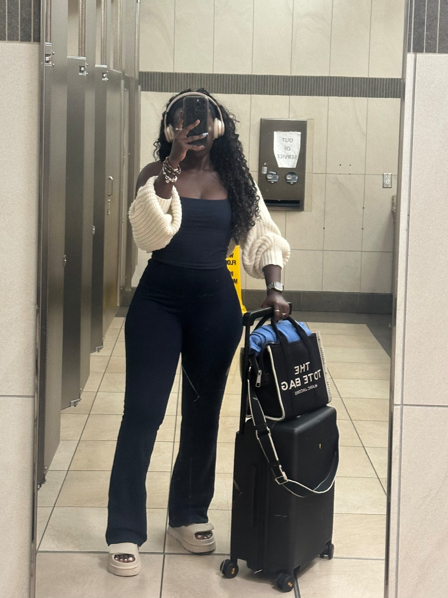 One of my most recent airport fits 🩵

#LTKStyleTip #LTKPetite #LTKFindsUnder50