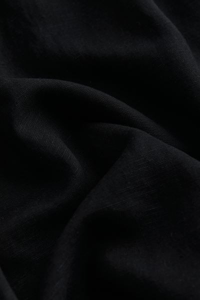 Midi skirt - High waist - Long - Black - Ladies | H&M GB | H&M (UK, MY, IN, SG, PH, TW, HK)