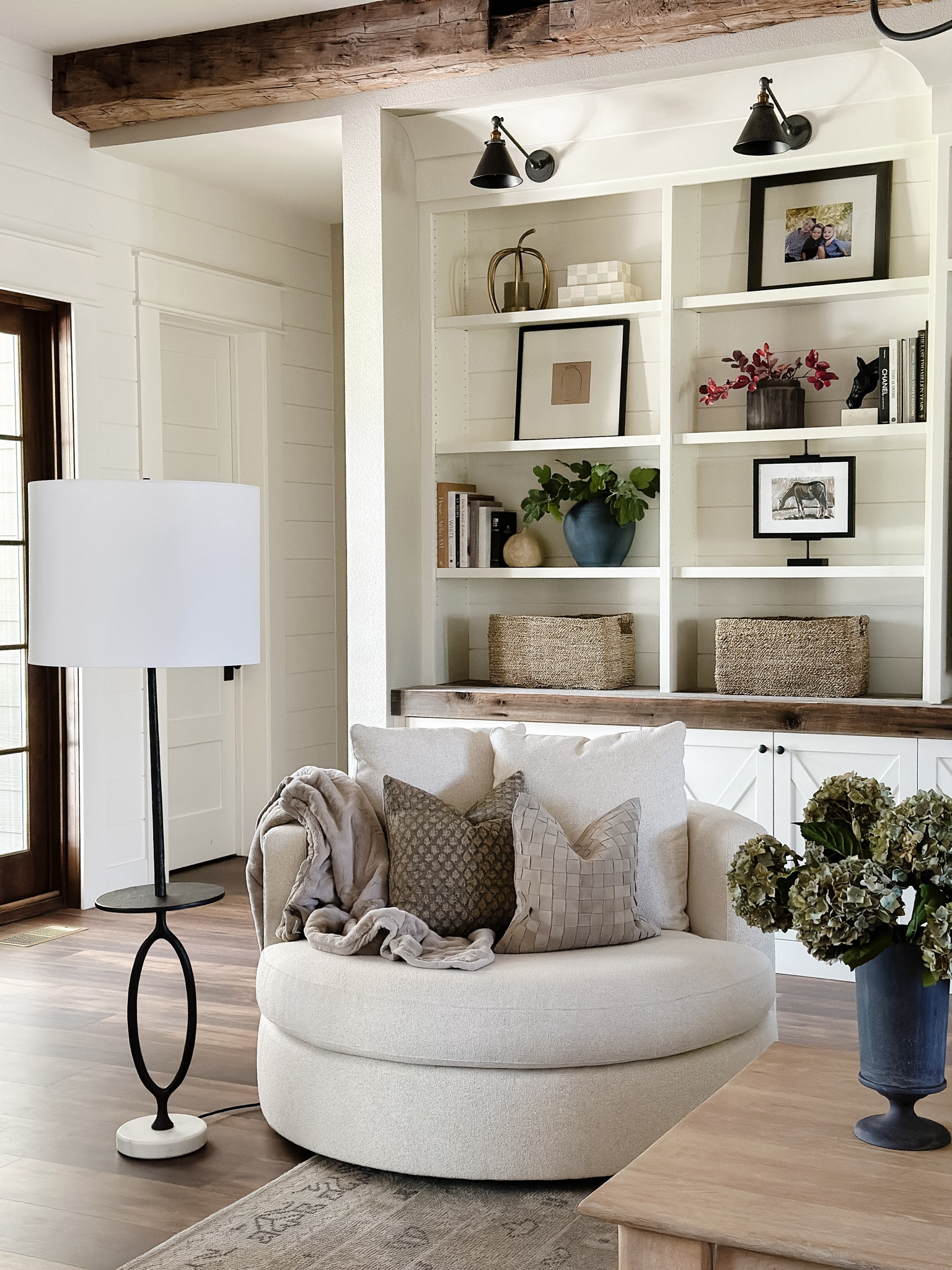 I’m always moving around decor in my home to give areas a little refresh.  I love this look so much!  It’s so perfect for fall!

#LTKStyleTip #LTKHome #LTKSeasonal