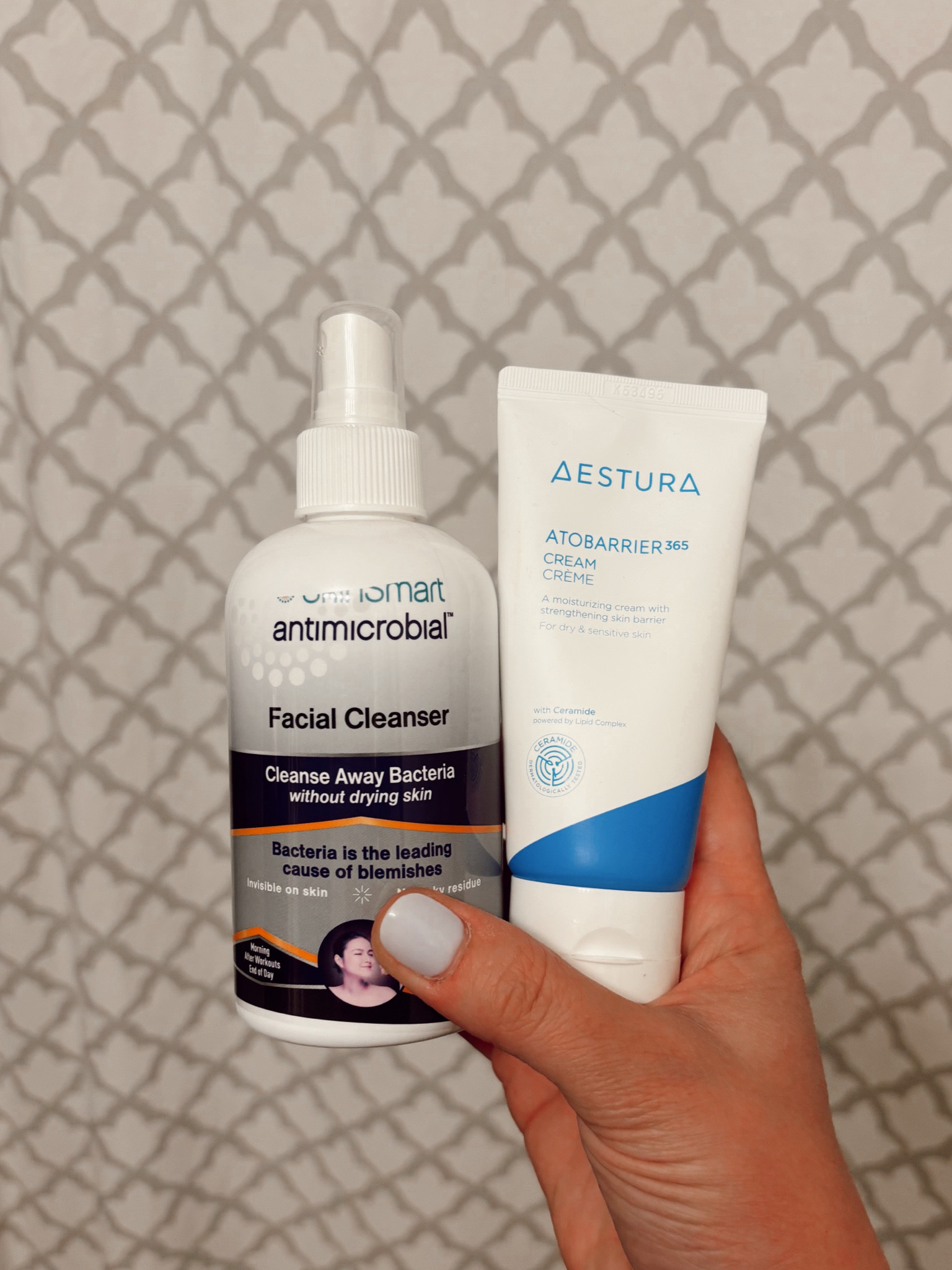 2 easy skin care must haves 

- use the spray after a workout, or anytime you’re sweaty & it kills all the bacteria on your face. Great if your have sensitive break out prone skin. A must have if you’re a sweater & can’t wash your face right after a workout

-This simple moisturizer is the shit. I have the most sensitive skin & am always scared to try new things but this one is good. SO moisturizing without being too heavy. No scent.  I use day under my make up & night before bed. I feel like this bottle will last me all eternity - I use a pea size 2x a day. 

#LTKMidsize #LTKActive #LTKBeauty