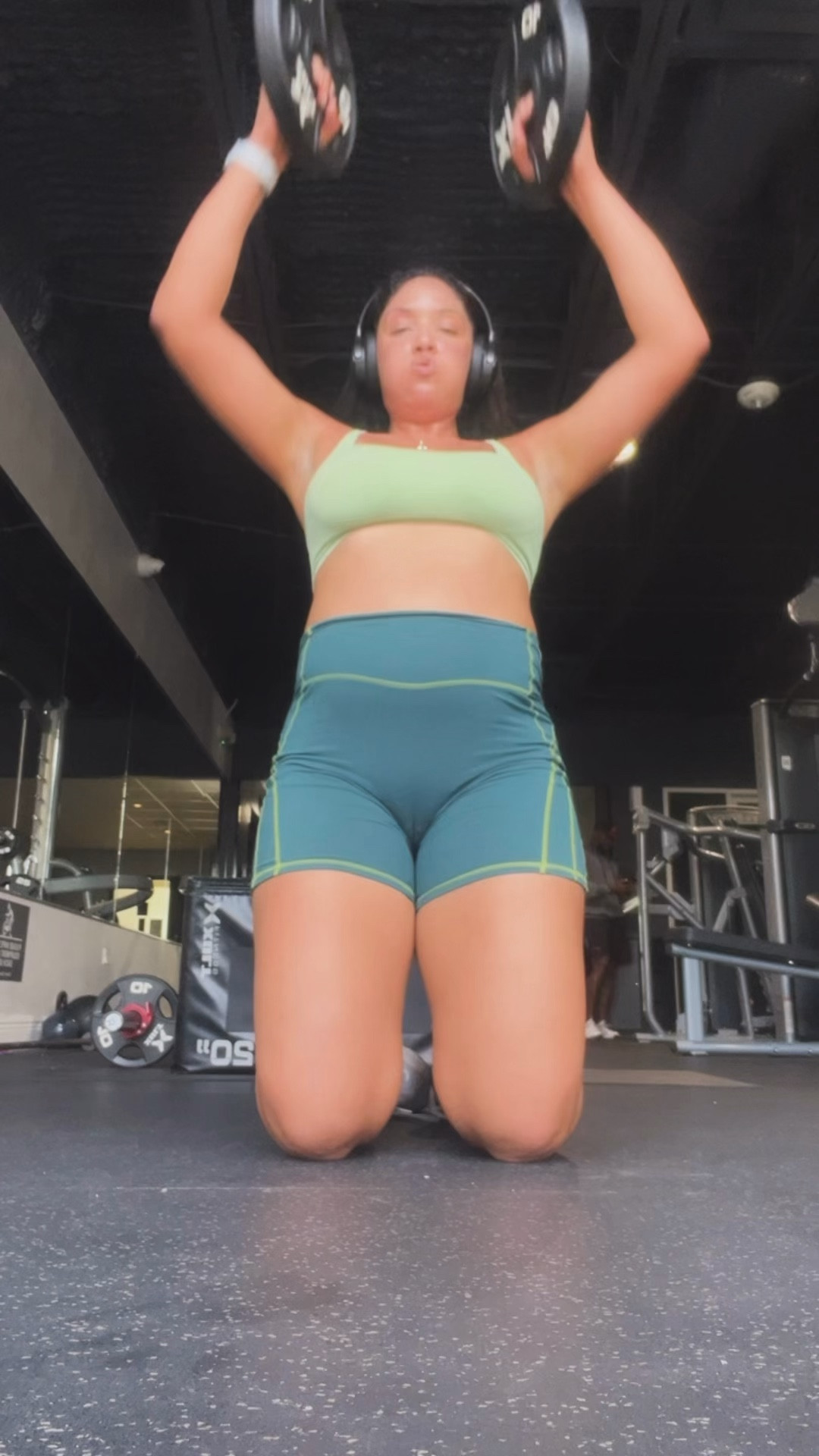 When your outfit motivates you to go harder… you know it’s a good one. Linked everything on LTK — fit, fabric, and feel are unmatched. #LTKworkoutwear #LTKfit #gym #workoutset 

#LTKGiftGuide #LTKActive #LTKStyleTip