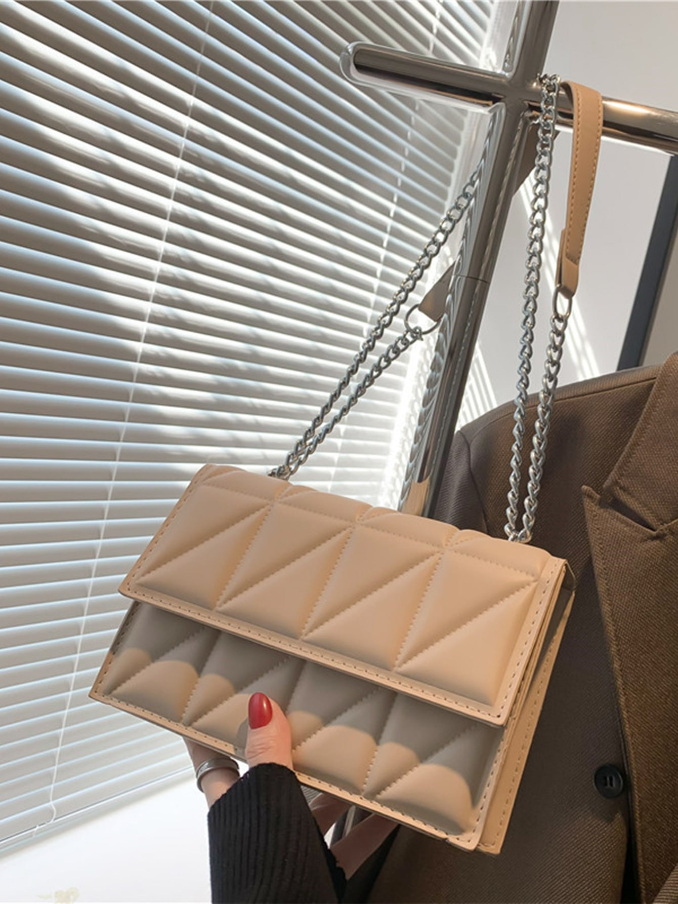 Minimalist Quilted Pattern Flap Square Bag | SHEIN