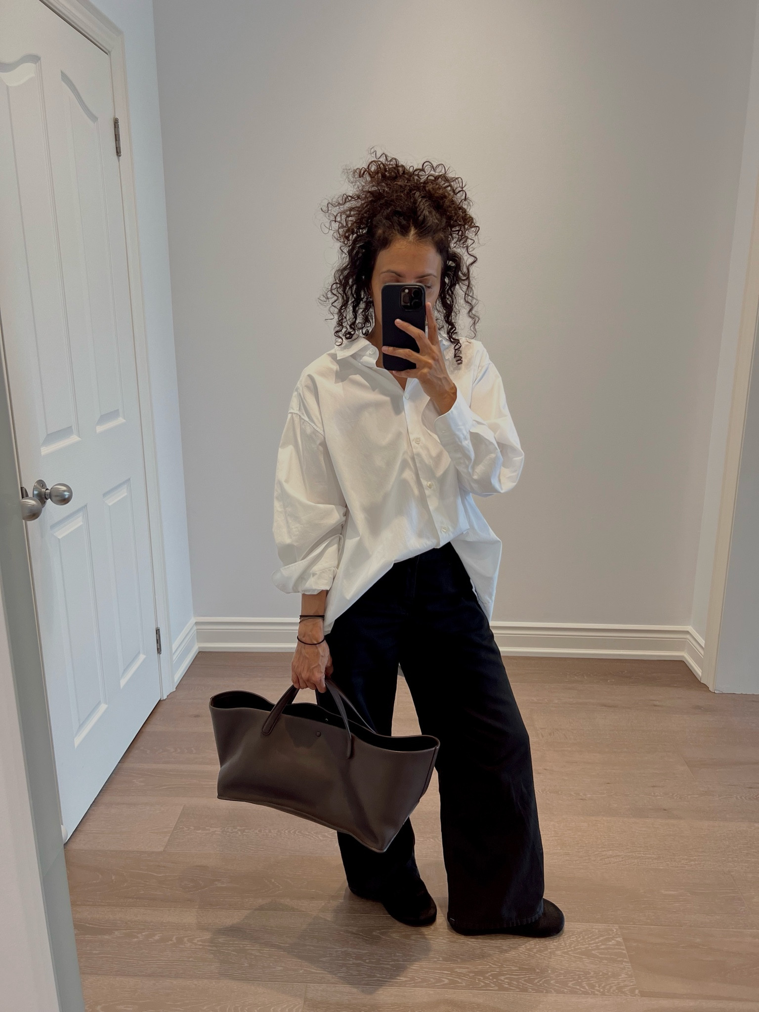 Took an xs in Luka and size 2 in Eglitta.  Go down a half in Hugo. 