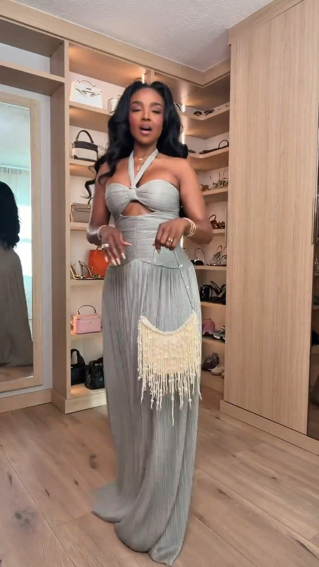 Hi Babes!

I found 3 statement dresses that are guaranteed to turn heads this season ✨🤍

Whether you’re planning a vacation, attending a summer wedding, heading to brunch, or just want something that makes you feel confident, these are the kinds of dresses that do all the work for you.

What I love most? Each one makes a statement while still being easy to style with pieces you already own.

Where to wear them:
• Summer vacations
• Resort dinners
• Bridal showers
• Brunch with the girls
• Date nights
• Special events

Style tip: Let the dress be the star and keep accessories simple with delicate jewelry and neutral heels.

Everything is linked below!

xx Kira | IG: KirasFashionFinds

34D - 27 - 40 • Size Small or 4

#LTKootd #LTKgrwm #LTKvlog