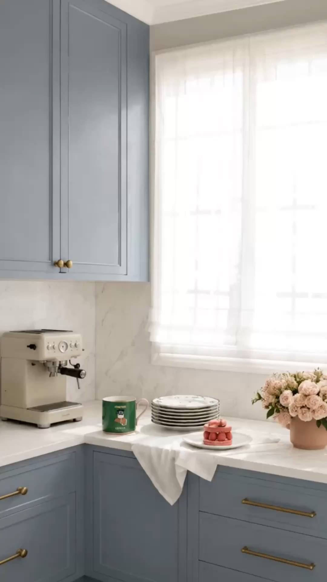 Morning Coffee Ritual ☕️✨ | Beautiful Coffee Station Ideas

Make every morning a peaceful, cozy moment at home! A beautiful espresso machine, elegant coffee cups and saucers, stylish dinnerware, and fresh flowers create an inviting coffee station. A softly filtered Roman shade adds warmth and effortless elegance. The perfect setting to savor your morning espresso and start the day beautifully!

#MorningCoffee #CoffeeRitual #EspressoMachine #CoffeeMachine #CoffeeStation #CoffeeBar #CoffeeCups #Dinnerware #RomanShade #WindowTreatments #FloralArrangement #KitchenDecor #KitchenEssentials #ModernClassic #HomeDecor