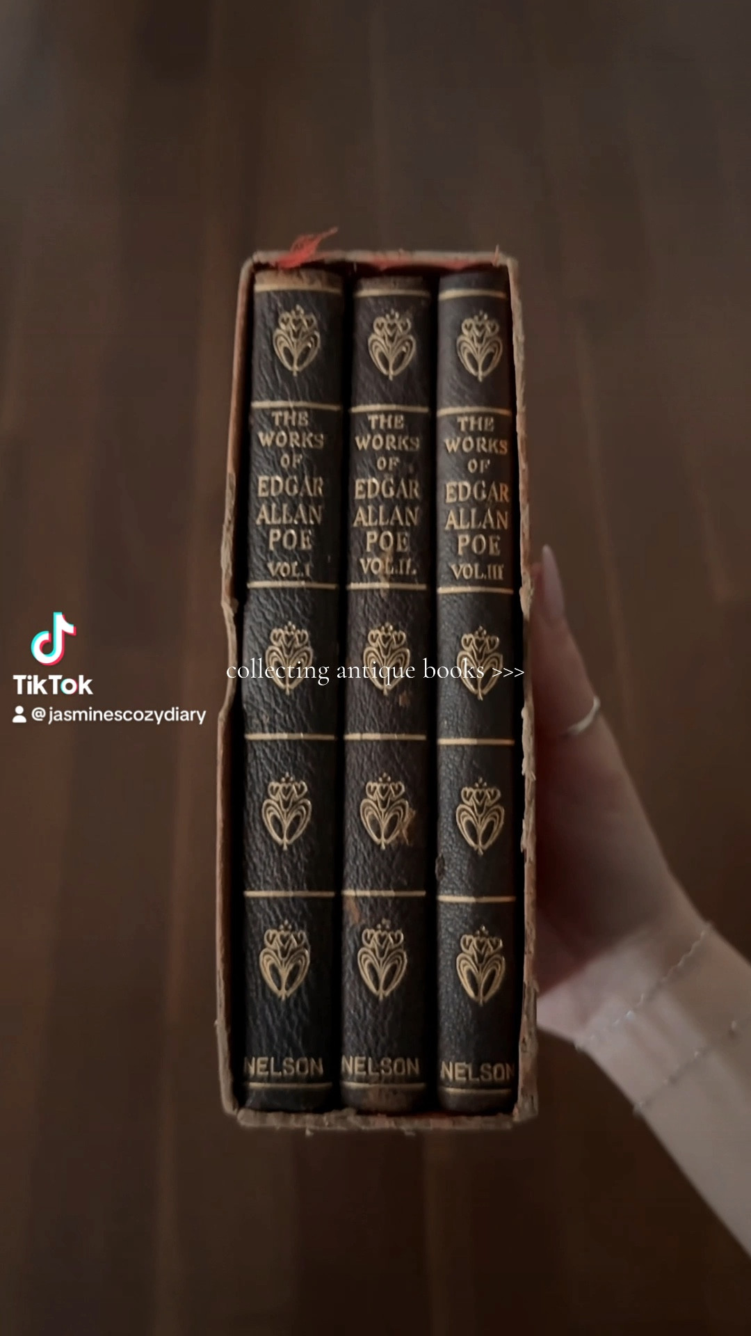 my absolute favorite antiquing find. 🐦‍⬛📜🕯️🦇  

i’ve found and listed a few vintage edgar allan poe sets that i’ve found being sold online below. 🖤

• follow @jasminescozydiary for all things cozy, moody + vintage! •

#antiquebooks #edgarallanpoe #vintagebooks #bookcollector #darkacademiaaesthetic #antiquebookcollector #booksta #antiques #gothicstyle #homelibrary #gothicdecor #darkacademiahome #bookaesthetic #darkacademia #oldbooks #darkacademiadecor #ecclecticsdecor #moodyvibes #moodyaesthetic #vintageaesthetic