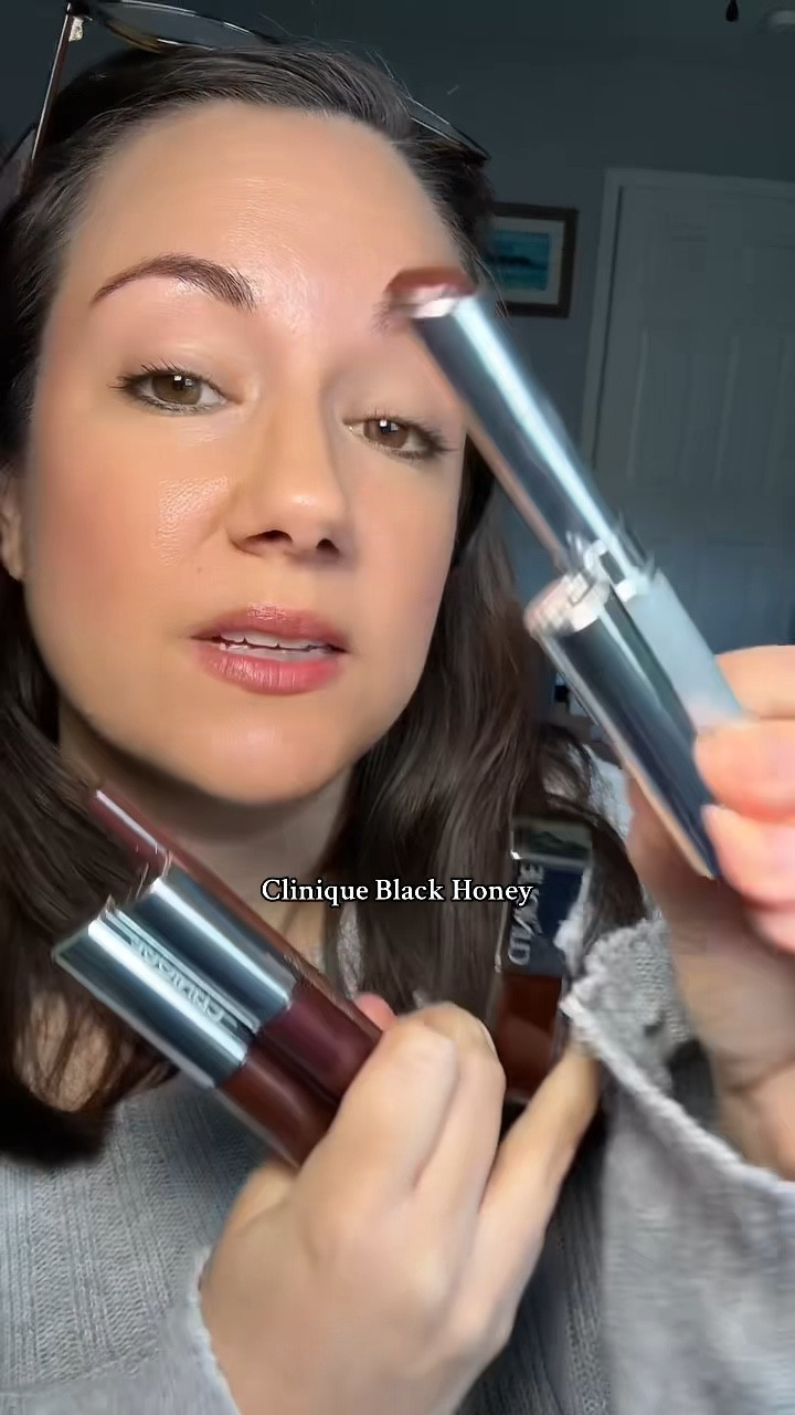 Over 40 makeup essentials using the Clinique Black Honey makeup set. 



#LTKmorningroutine #LTKOver40 #LTKBeauty