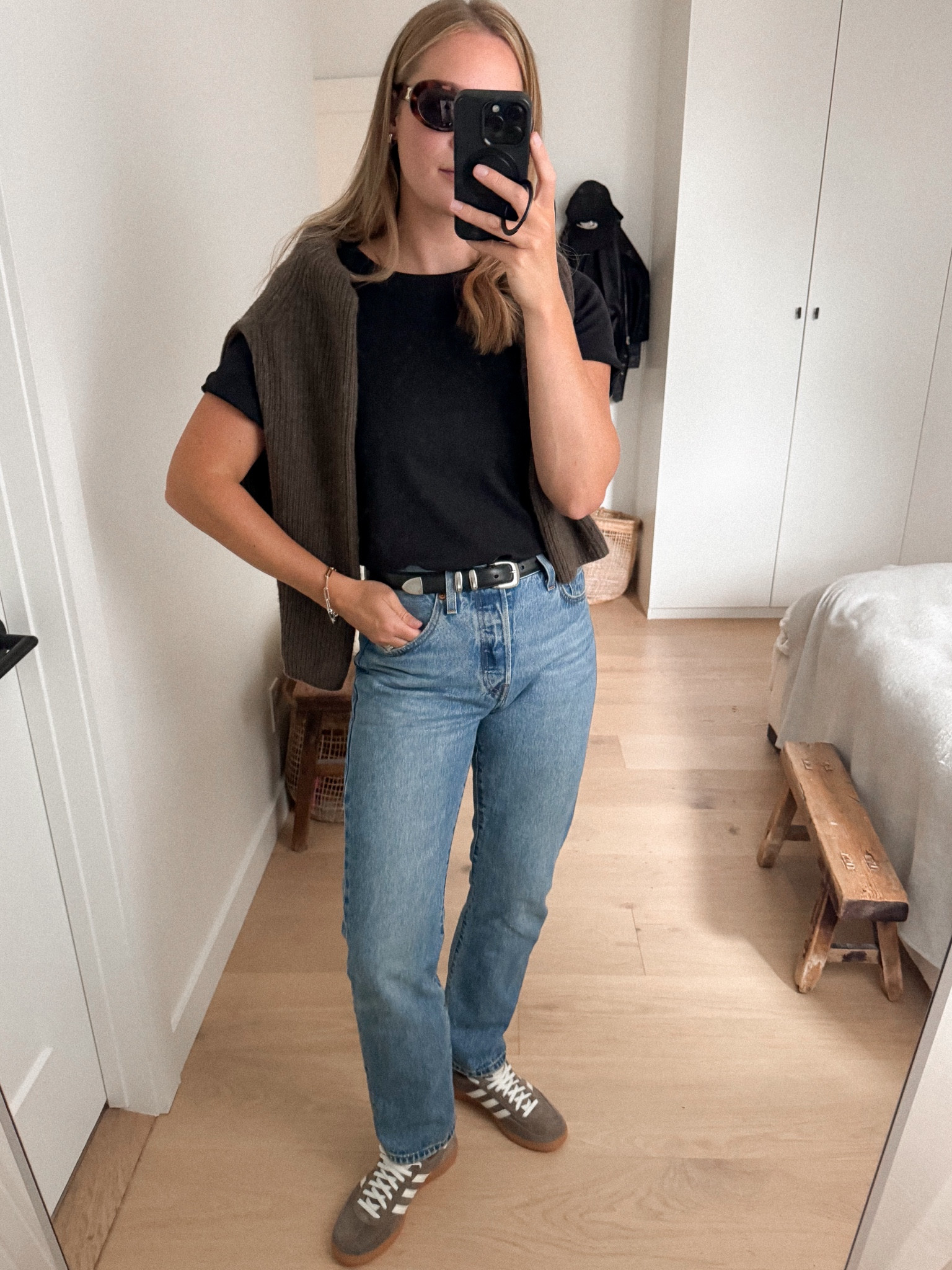 Transitional jeans outfit for summer to fall - living in the black & brown combo these days 🤎🖤

#LTKFallSale #LTKFindsUnder100 #LTKFindsUnder50