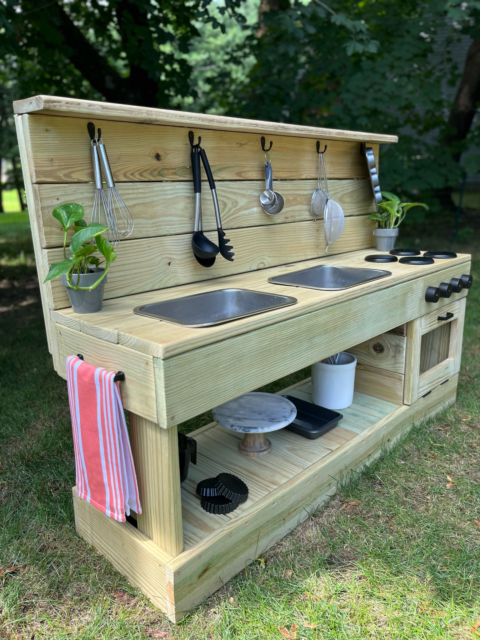 DIY MUD KITCHEN ❤️✨#LTKfamily

#LTKHome #LTKKids