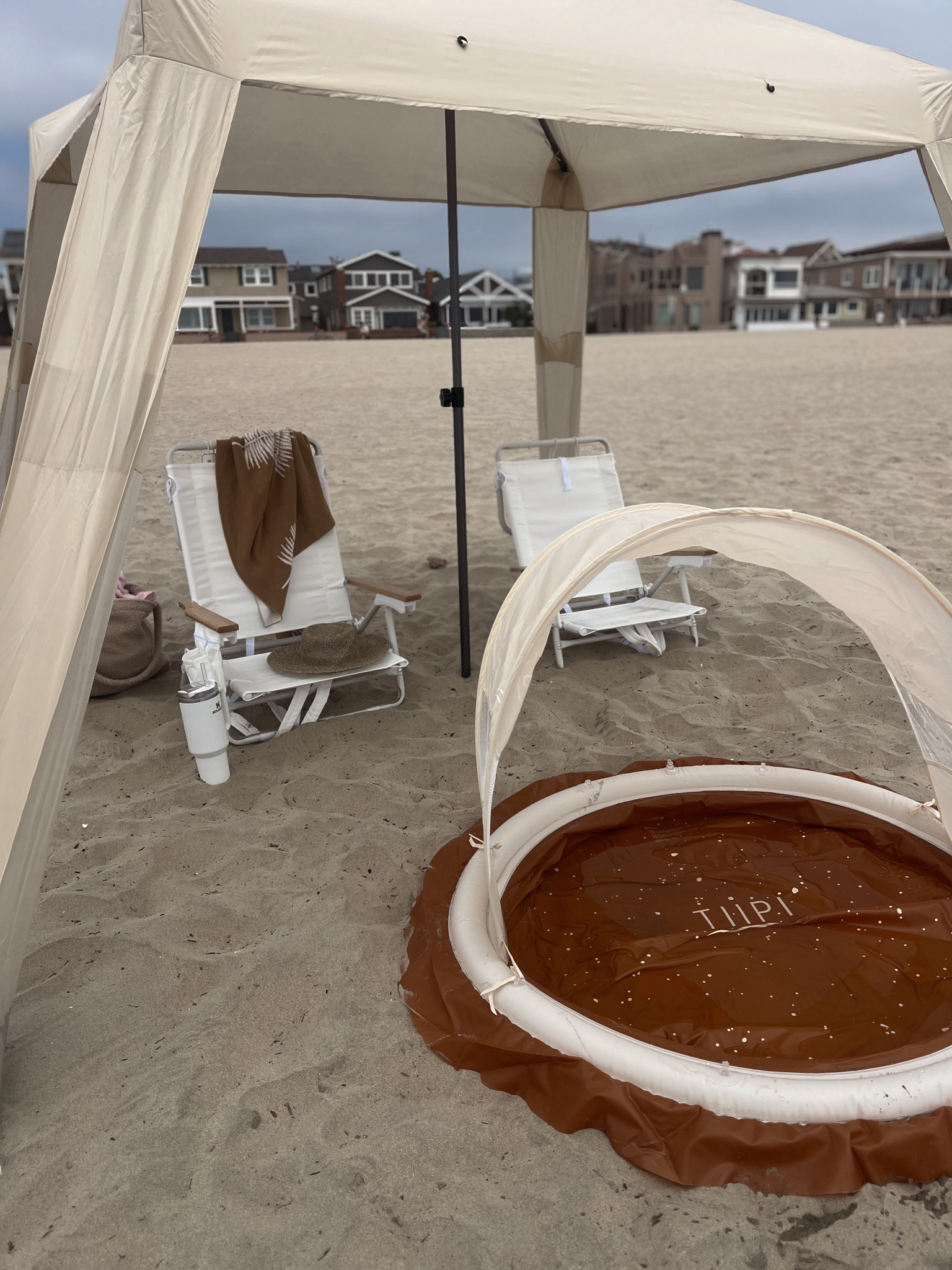 Family Beach Essentials 

#beach #familybeach #babybeach
#kidsbeach #cabana #beachcabana #babyessentials

#LTKKids #LTKFamily #LTKBaby