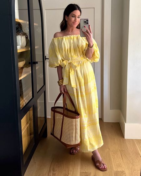 Are you kidding me with this Target dress? It’s STUNNING and looks so high-end!😍💛 If between sizes, go down.  


#LTKsalealert #LTKstyletip #LTKfindsunder50