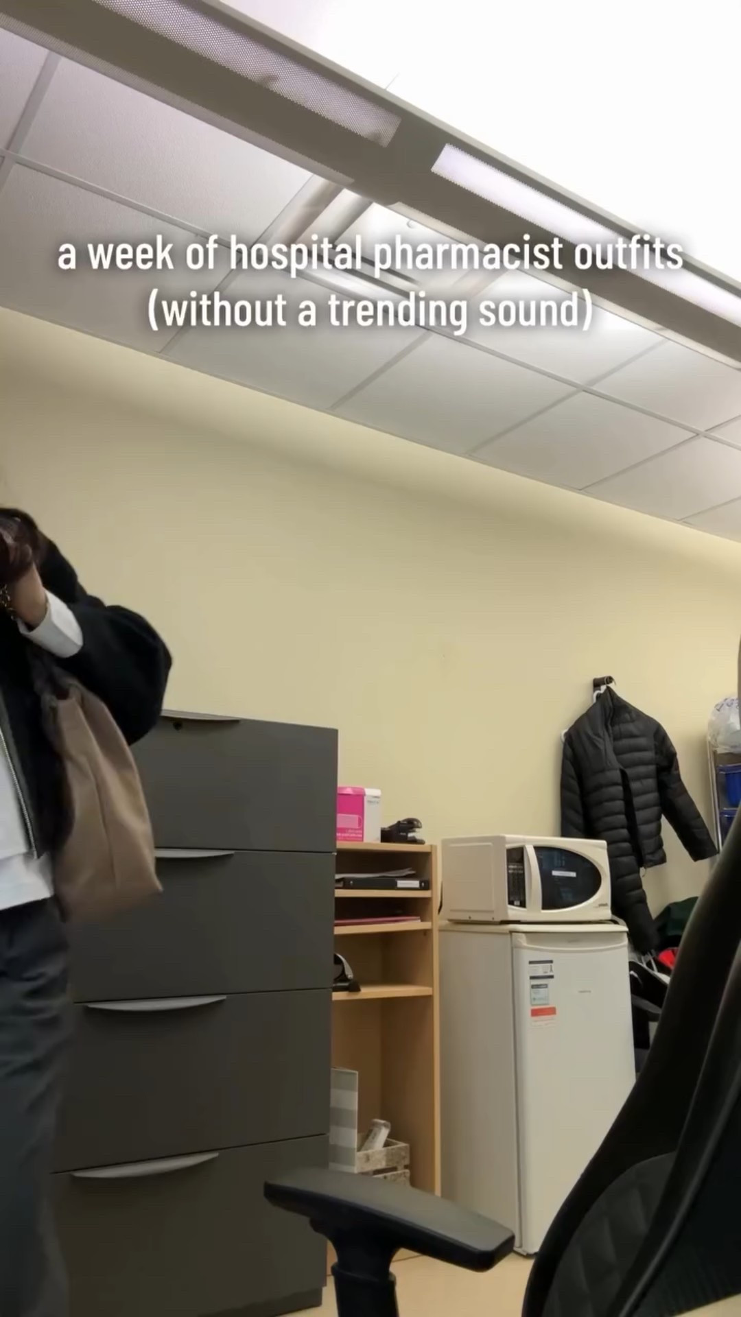 Happy Monday! (Linking everything on my LTK except beige blazer and brown leather blazer are thrifted)