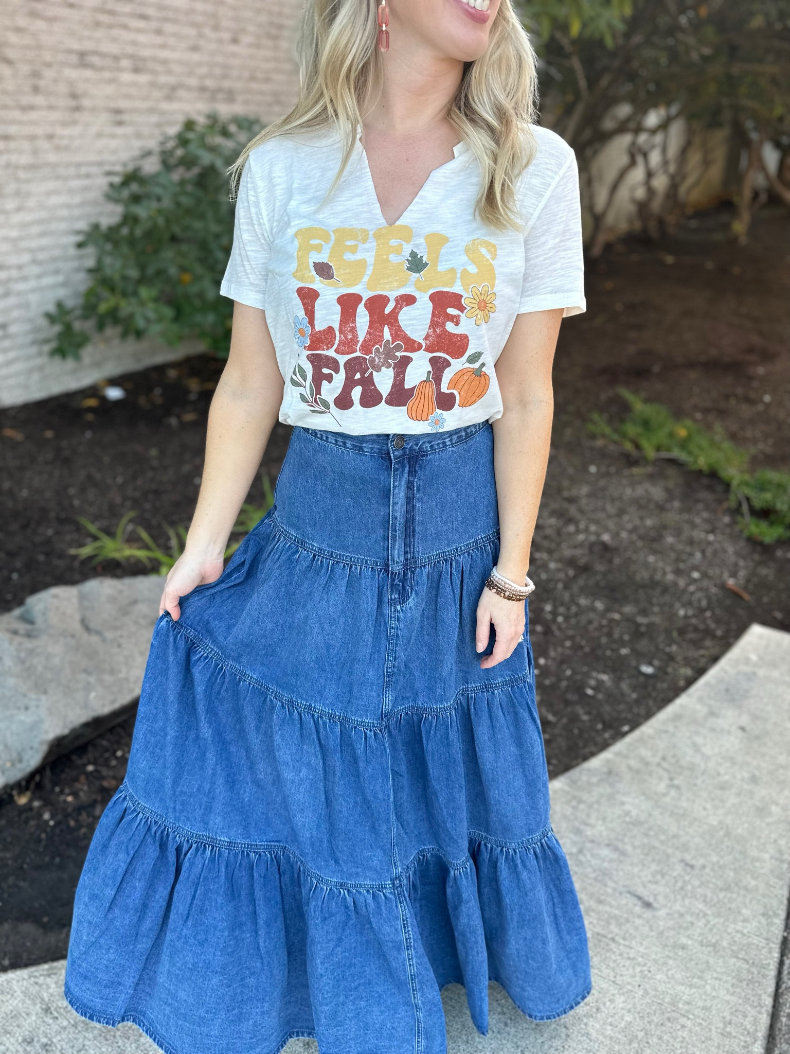 Feels like fall 🍁 

👀 this new skirt from Kancan is so cute!

#LTKfindsunder100