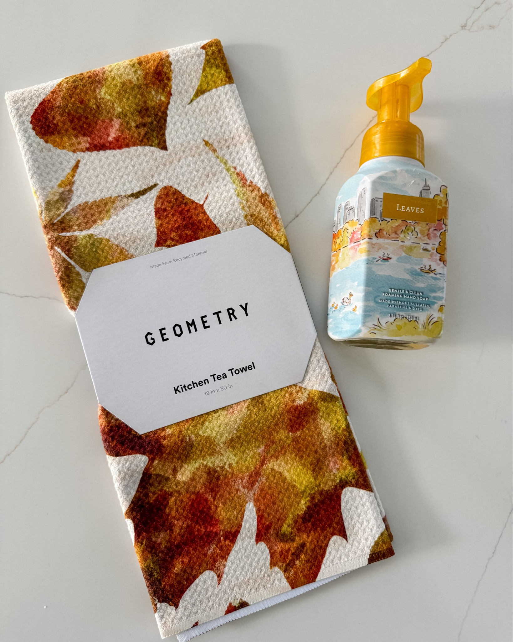 Geometry Fallen Leaves Bar Towel paired with Leaves Bath and Body Works foaming hand soap. #fallgift #boobasket #fallhome

#LTKdayinmylife #LTKSeasonal #LTKHome