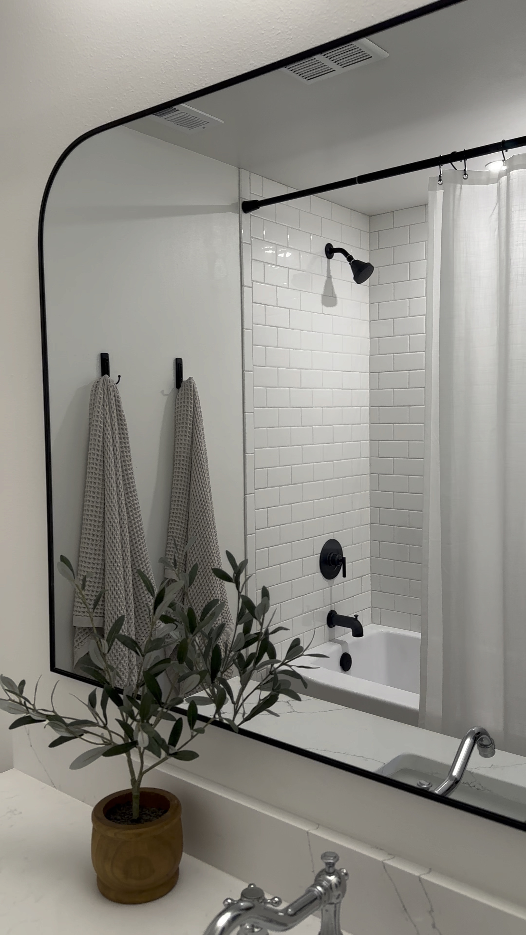 All bathroom sources! 8’ ceilings with an 84” tall shower curtain. I always use a washable shower liner. Measure and make sure it’s slightly shorter so it doesn’t drag in your bathtub.

Bathrooms, bathroom decor, bathroom design, interior design, bathroom inspo

#LTKHome #LTKStyleTip #LTKFindsUnder50