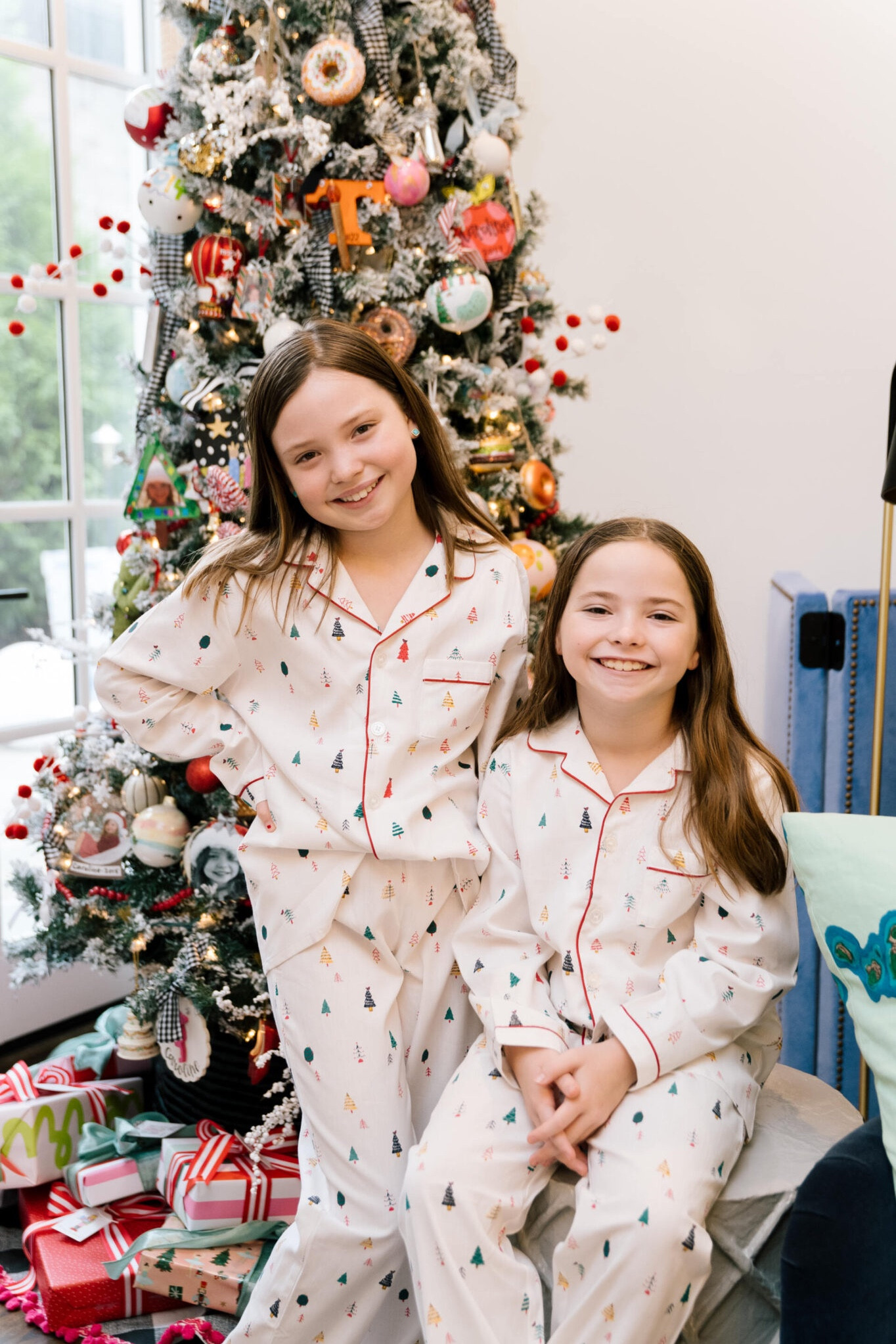 holiday pajamas make these merry little elves sleep a bit longer ;) 


#LTKfamily #LTKkids #LTKHoliday