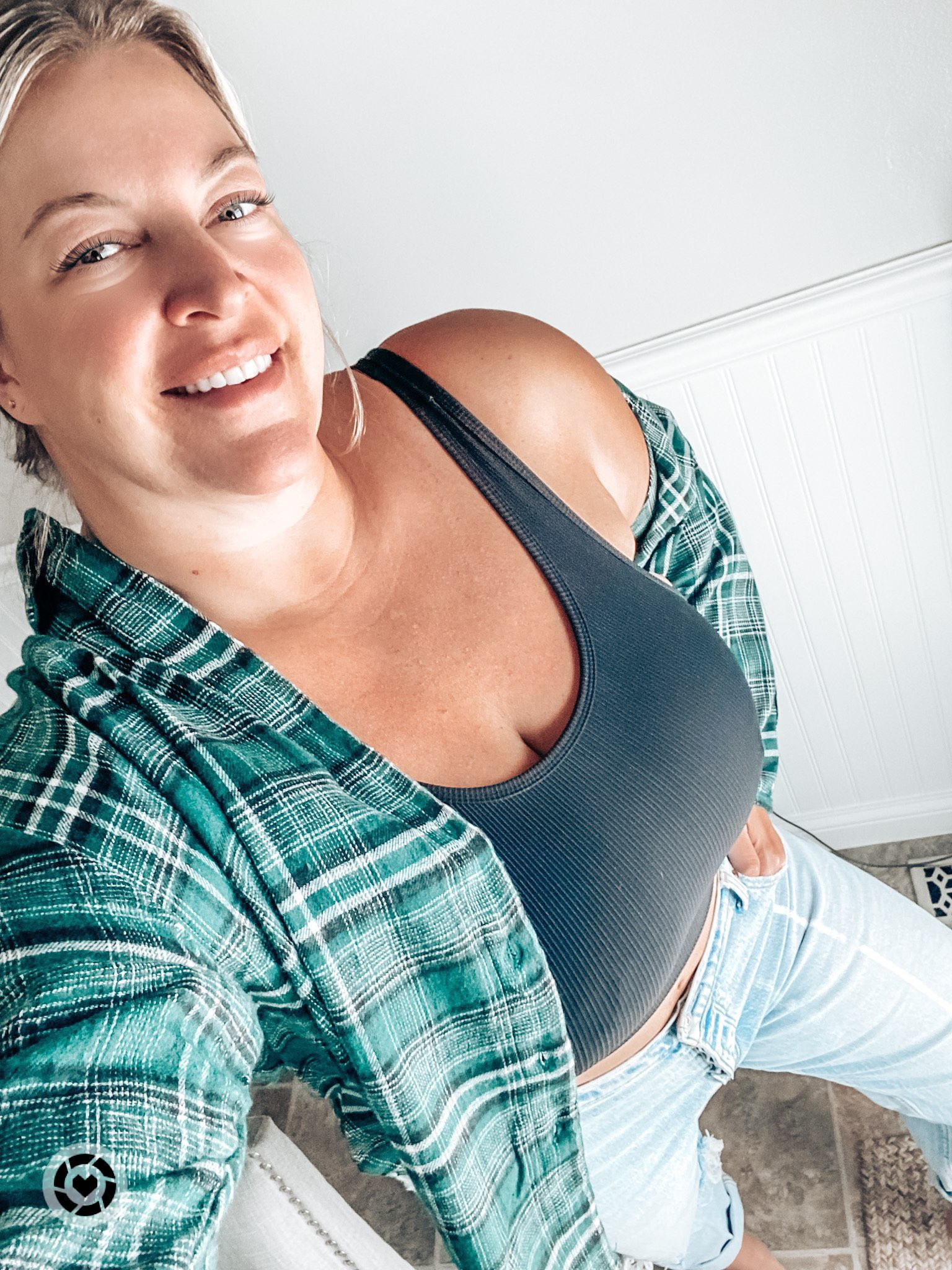 Favorite tank, flannel and jeans…love the cooler weather! 

#LTKstyletip #LTKover40 #LTKSeasonal