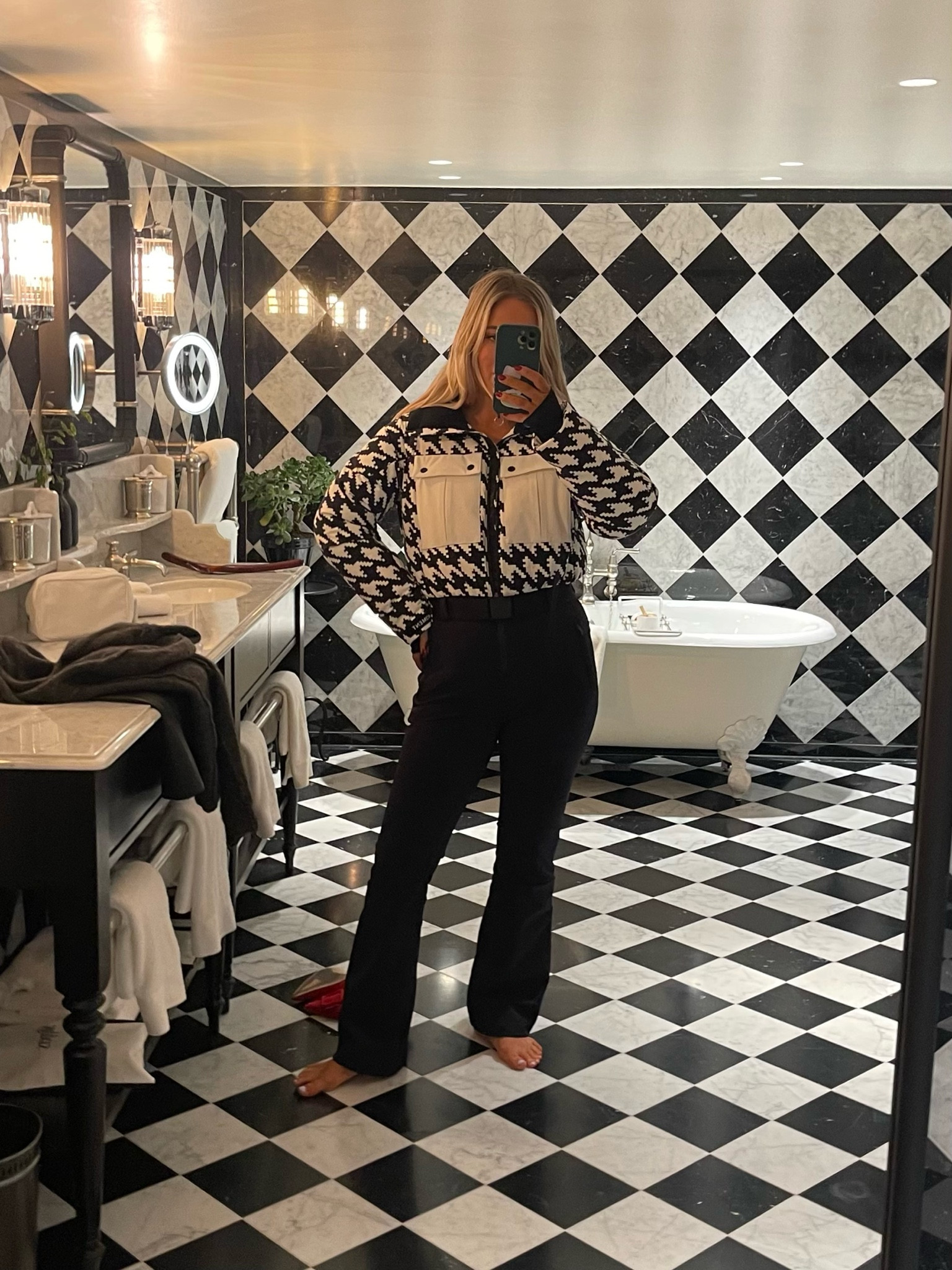 Women's ski suit, ski outfit, Farfetch, Perfect Moments, black ski outfit, sking fashion, ski style, black and white outfit 

#LTKeurope #LTKstyletip #LTKSeasonal