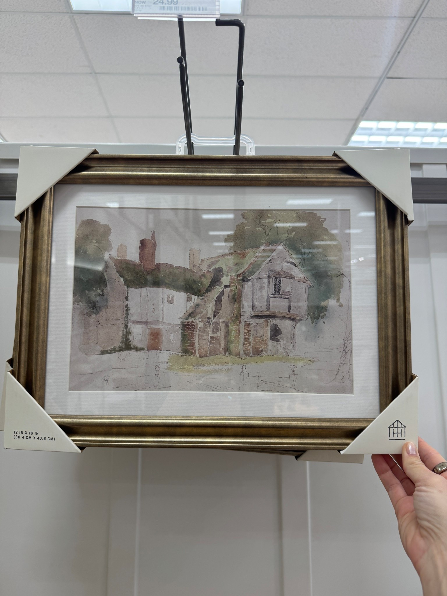 Love this watercolor print in the pretty gold frame. So many places you can use this affordable wall art in your home. Great piece for a great price!



#LTKHome