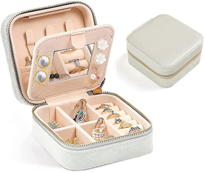 Velvet Small Jewelry Box, Mini Travel Jewelry Case Jewelry Organizer, Portable Jewelry Storage Ea... | Amazon (CA)