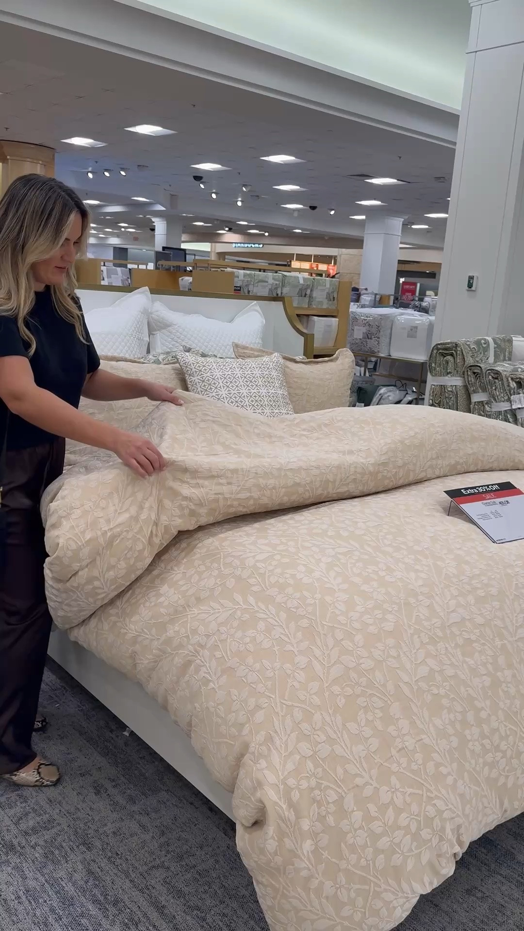 @macys bedding is 60% off. I can’t get over this fluffy duvet and this neutral fall duvet cover set with leaves #macysstylecrew #macyspartner #fall

#LTKSaleAlert #LTKHome