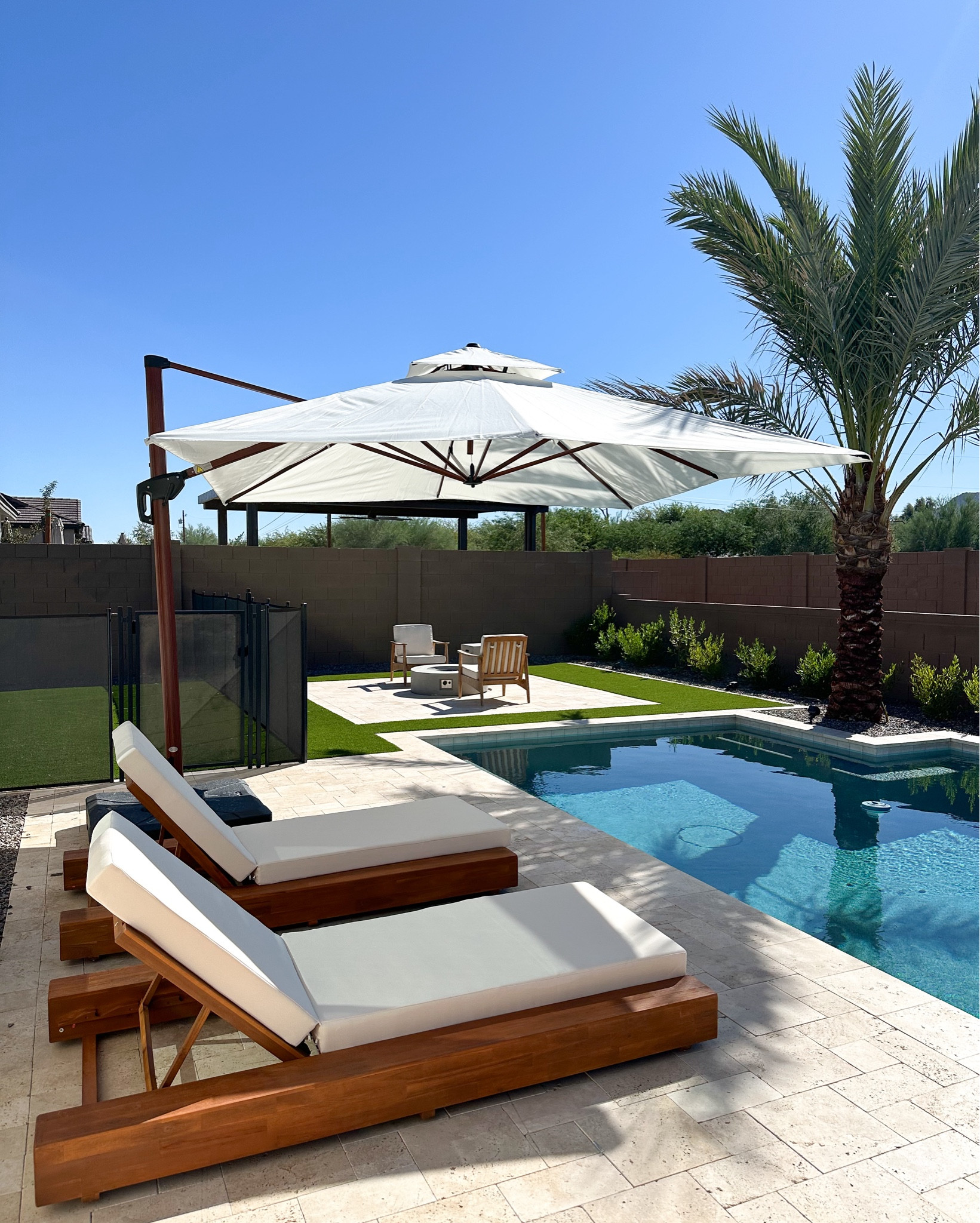 my favorite purchase of the whole backyard! 🌴💦🫶🏽 These lounge chairs & massive umbrella! Both from @wayfair and a great price on both!!! #Wayfair #WayfairPartner

#LTKHome