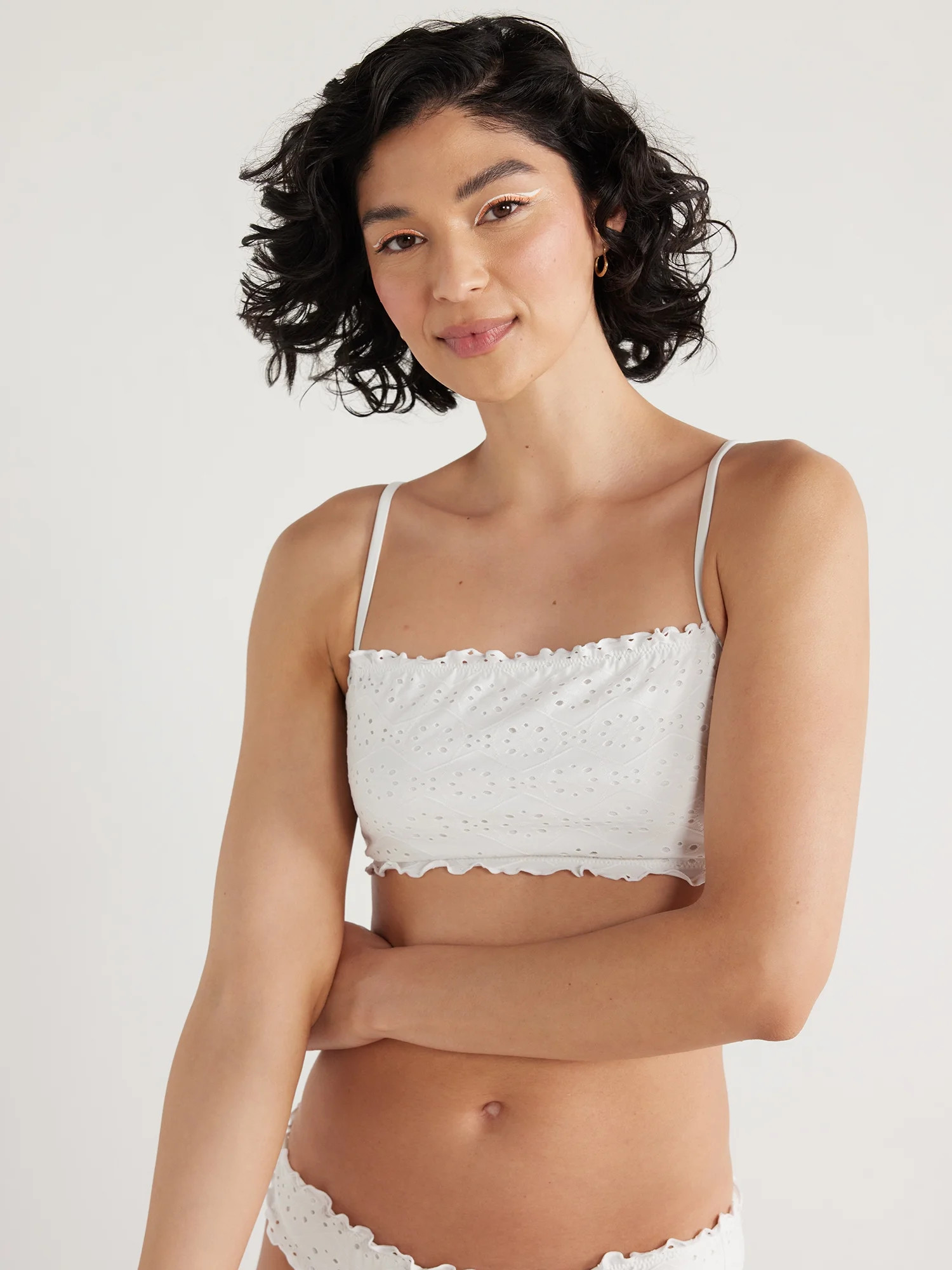 No Boundaries Junior's White Eyelet Bandeau Bikini Top, Sizes XS-XXL - Walmart.com | Walmart (US)