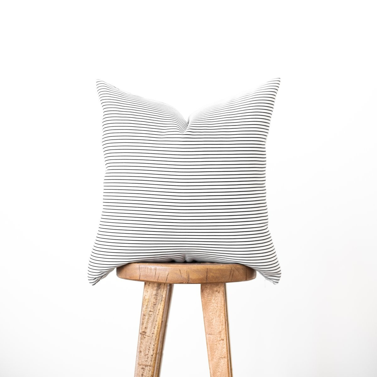 Amaro Outdoor - Thin Stripe | Woven Nook