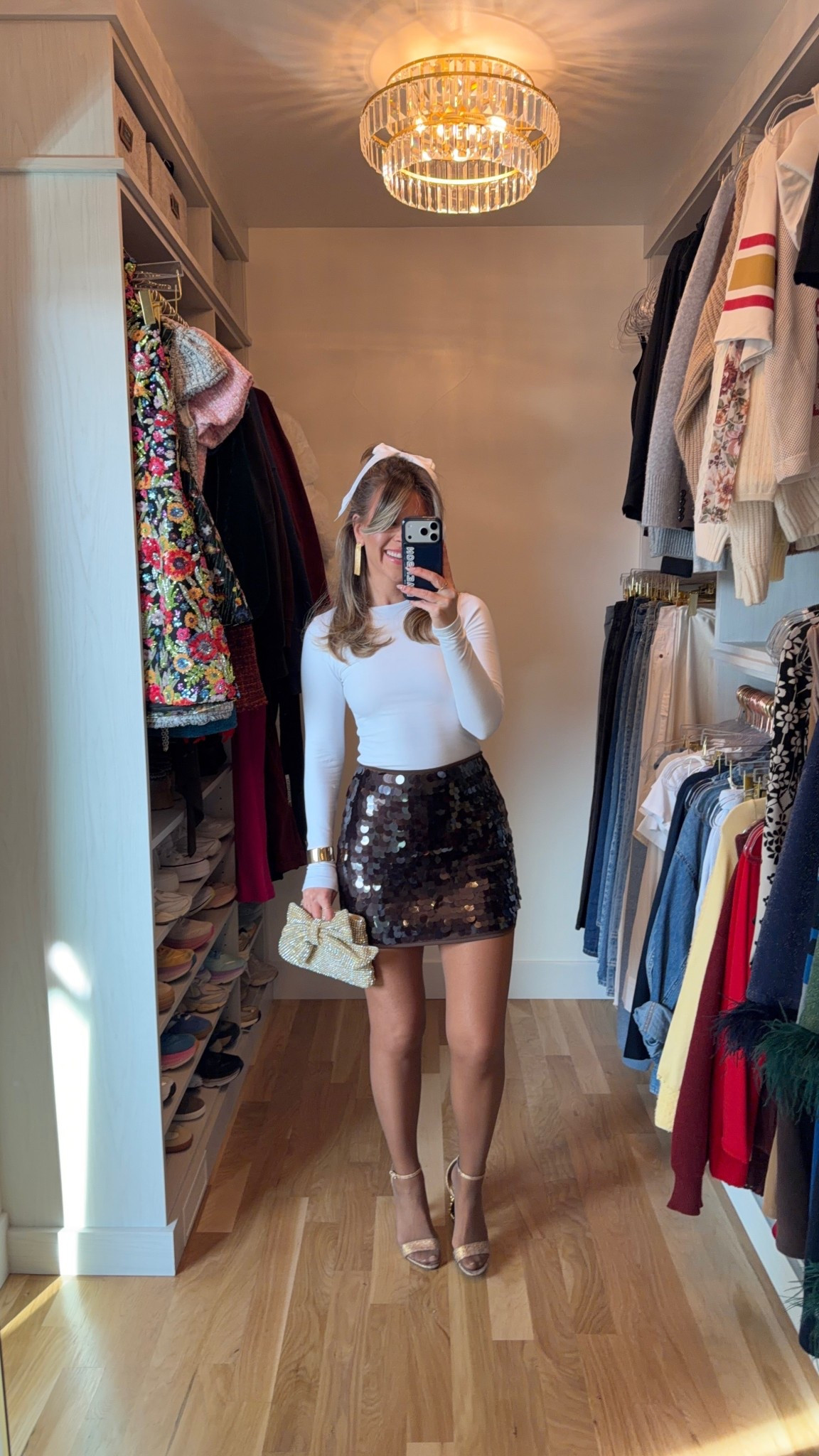 Abercrombie sequin mini skort new years or holiday event look

Wearing xs in skort small in tops

New years
Bachelorette
Date night
Holiday event
Winter party
Special occasion

#LTKFindsUnder100 #LTKSeasonal #LTKHoliday