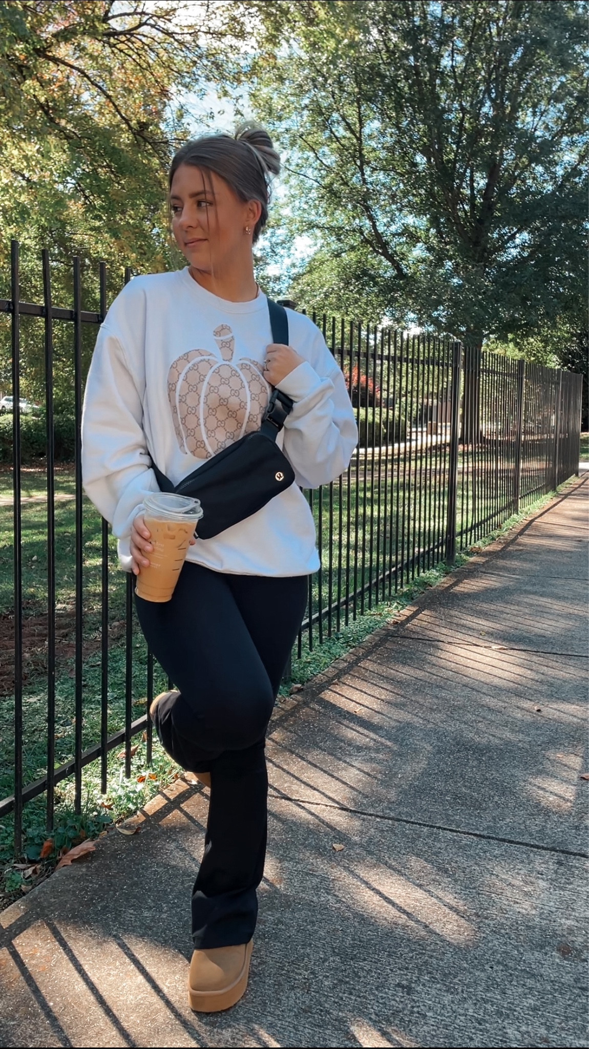 Sweatshirts & flare leggings all season long >>> 

#LTKSeasonal #LTKfindsunder50 #LTKstyletip