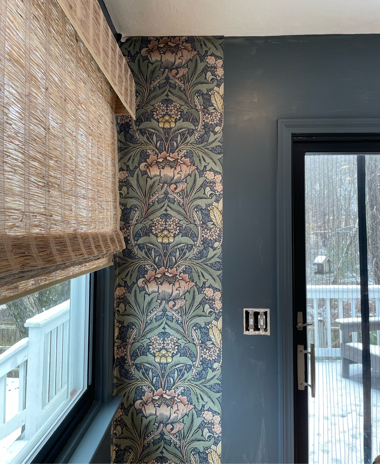 Gorgeous peel and stick wallpaper for this moody dining room makeover.
#competition #ltkfind

#LTKhome #LTKFind #LTKstyletip