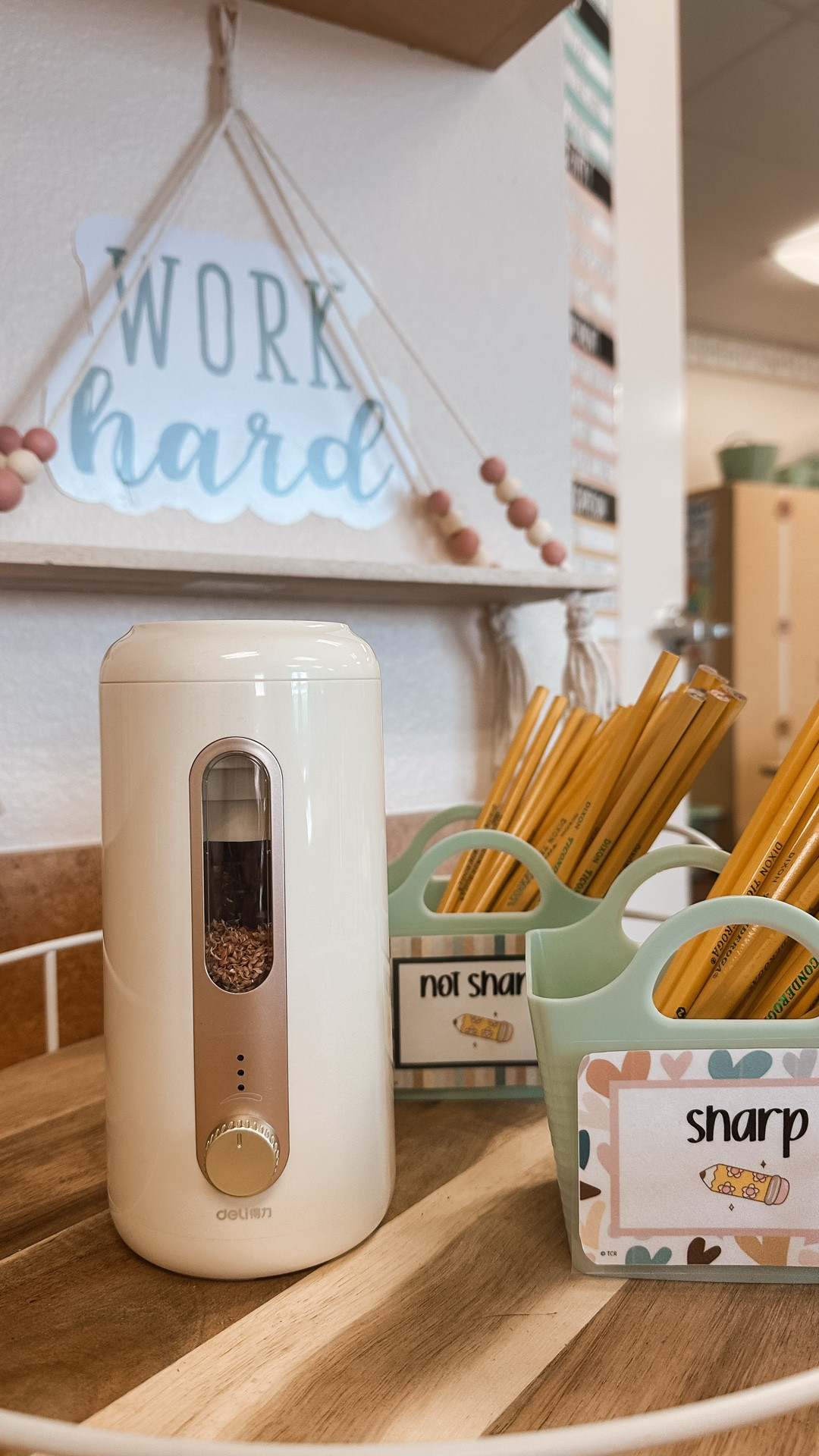 Classroom Must Have | Automatic Pencil Sharpener | Teacher | Teacher Must Haves 

#teacher #teachermusthaves #elementary #teacherfinds 

#LTKKids #LTKFindsUnder50