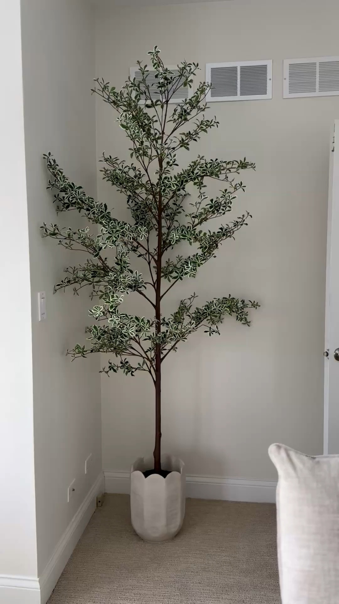 This tree looks so realistic and beautiful! Love it!

Target find, Target home, inspired 

#LTKdayinmylife #LTKHome