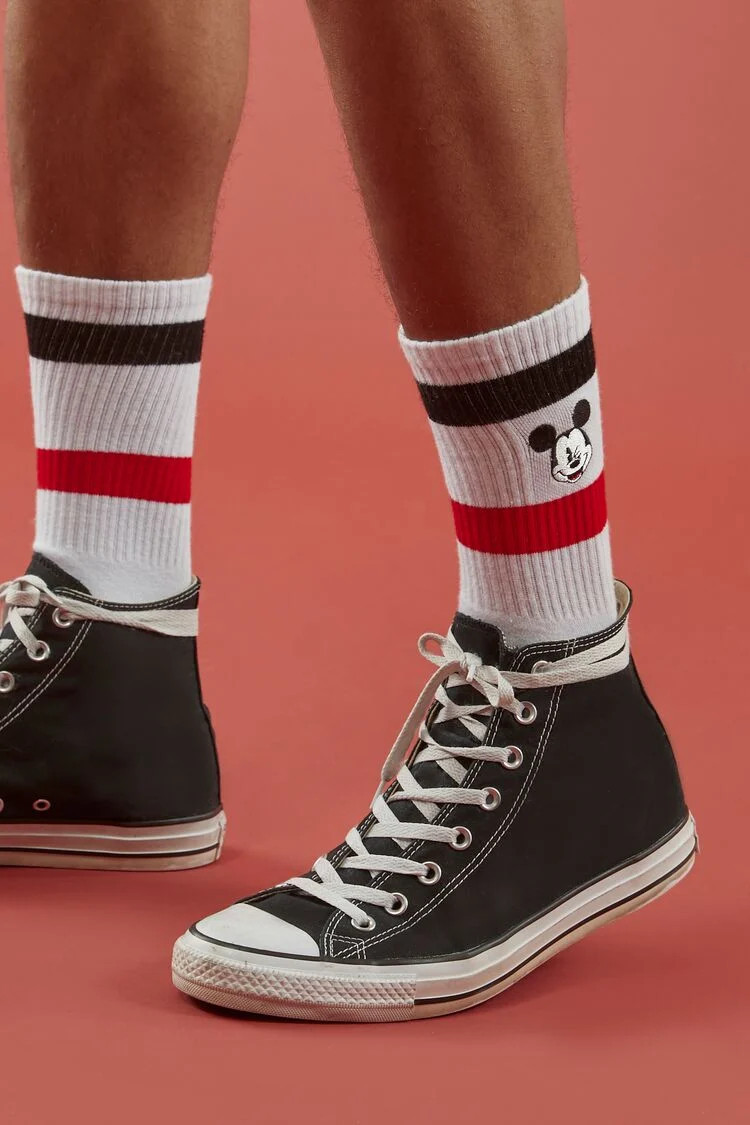 Men Mickey Mouse Crew Socks | Forever 21 | Forever 21 (US)