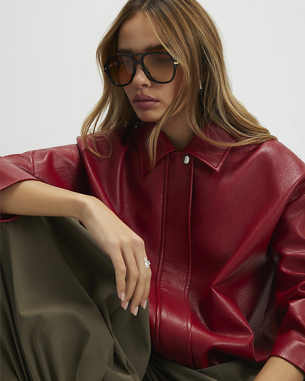 Black Chain Temple Navigator Sunglasses | River Island UK & IE