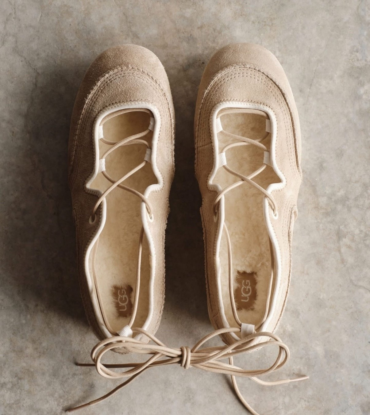 #uggs #balletuggs #uggslippers #uggsneakers #ugglaceup #gift 