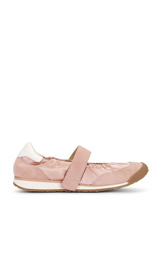 Dolce Vita Spruce Sneaker in Rose. - size 9.5 | Revolve Clothing (Global)