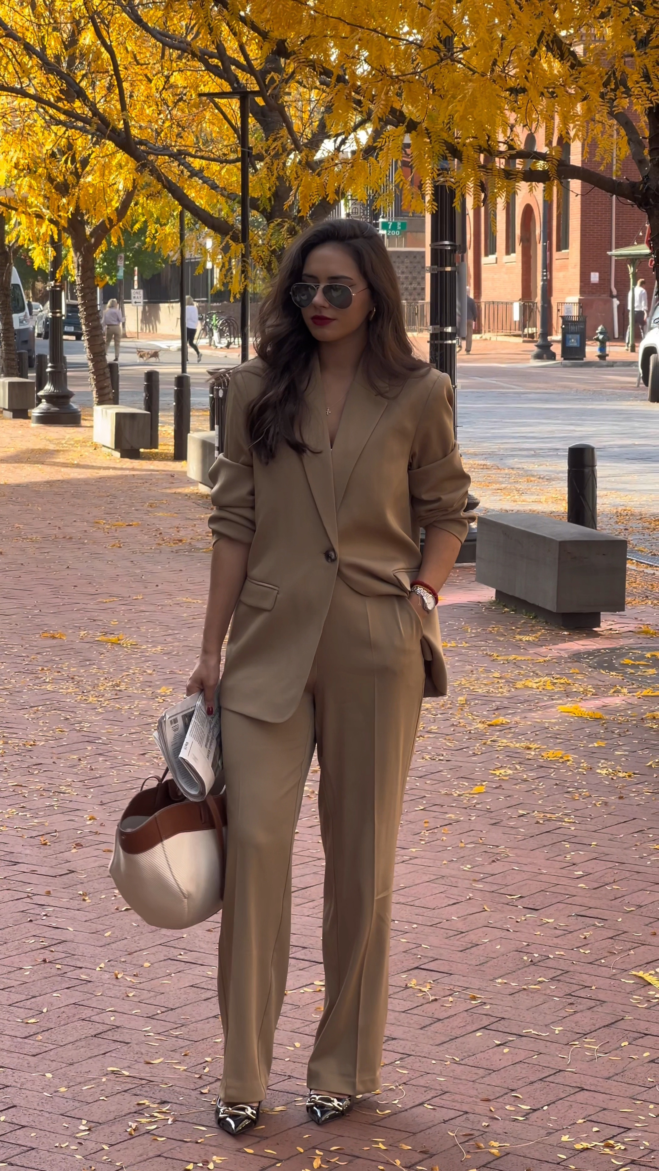Brown suit for fall🤎

#LTKHalloween #LTKSeasonal #LTKstyletip