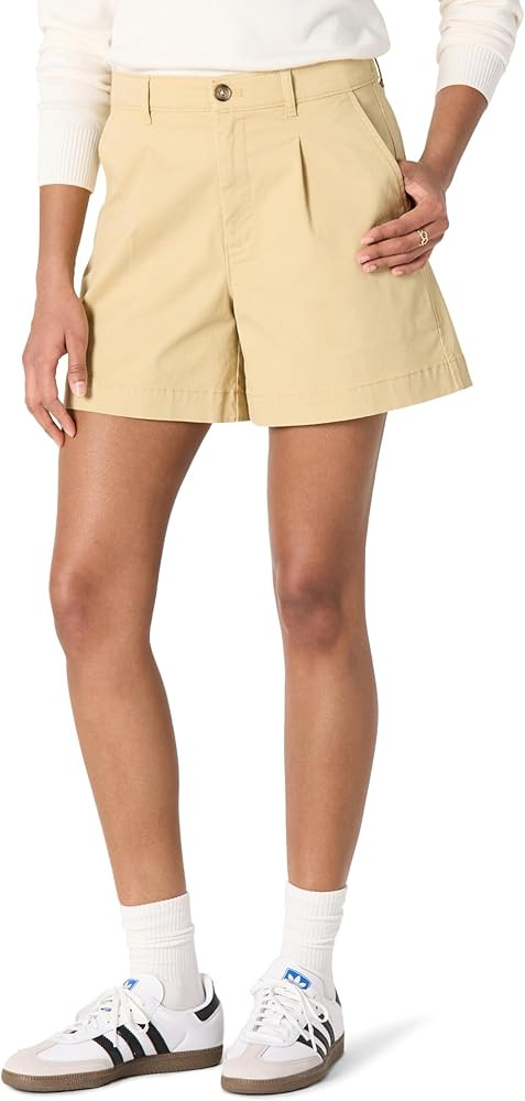 Amazon Essentials Women's High-Rise Relaxed-Fit A-line Elastic Back Shorts | Amazon (US)