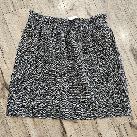 J.Crew NWT Herringbone Sidewalk Skirt size 4 | Poshmark