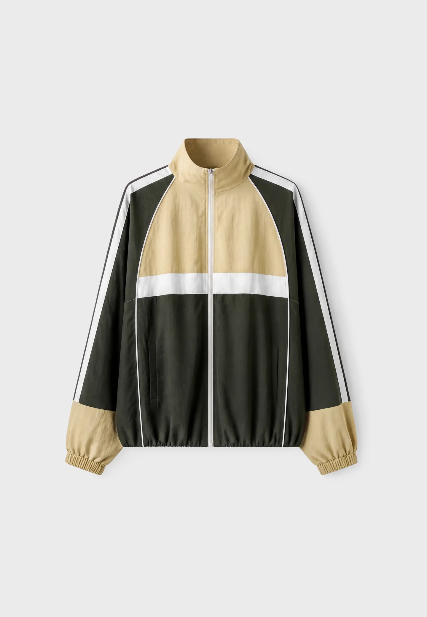 Technical windbreaker | Stradivarius (UK)