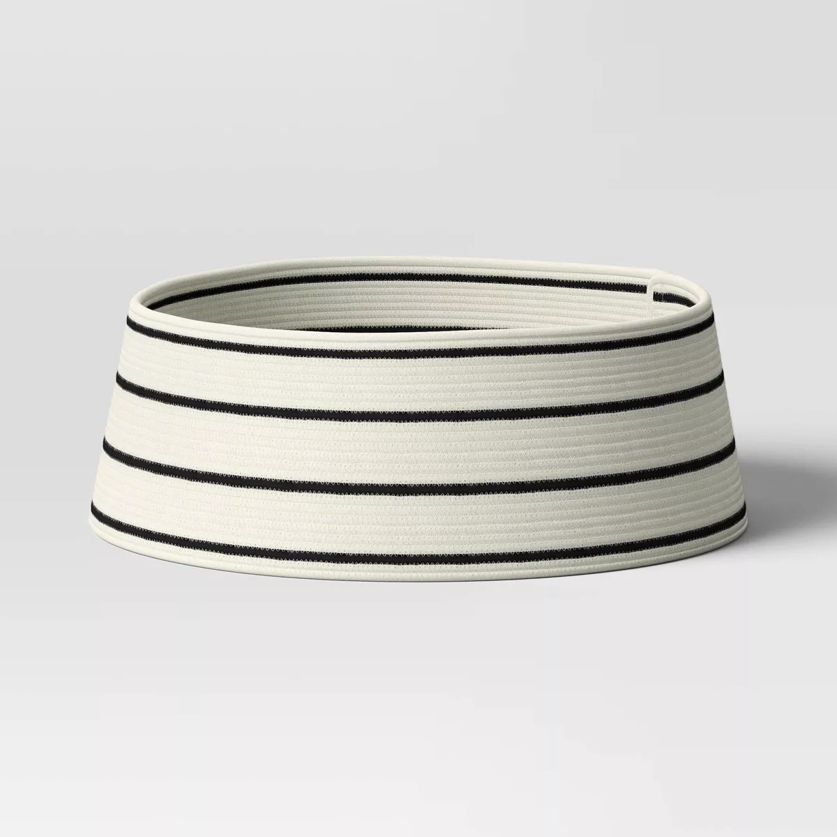 26" Rope Roll-up Christmas Tree Collar Black/White - Wondershop™ | Target