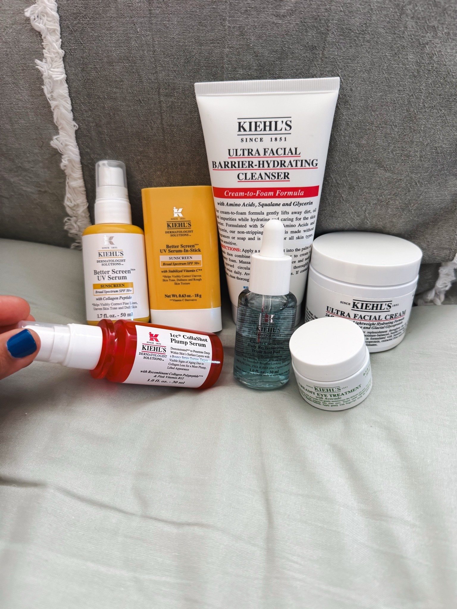 My favorite Kiehl’s skincare products! 🤍 You know I love a good skincare routine, and these are some of my go-to favorites for keeping my skin hydrated, healthy-looking, and glowing. A little self-care every day! ✨

Kiehl’s skincare, Kiehl’s favorites, Kiehl’s skincare routine, daily skincare routine, skincare over 40, skincare for women, hydrating skincare, glowing skin routine, healthy-looking skin, anti-aging skincare, beauty favorites, skincare essentials, morning skincare routine, nighttime skincare routine, luxury skincare, mature skin skincare, skincare products worth trying