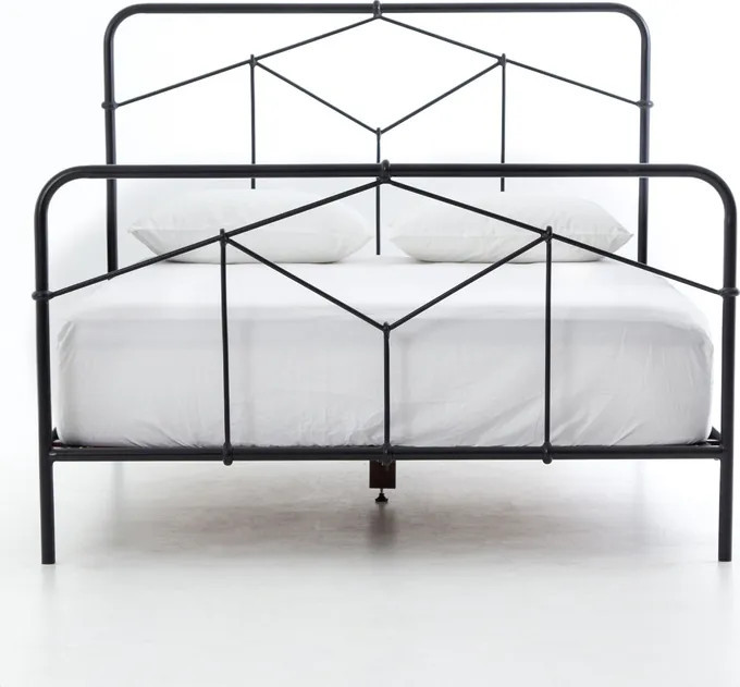 Leon Bed | Layla Grayce