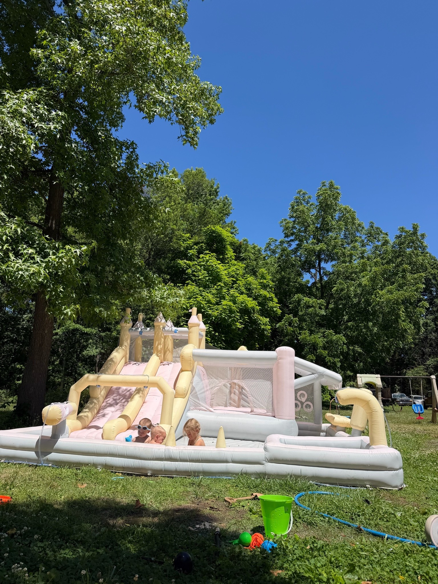 A parent & toddler summer favorite ☀️💦