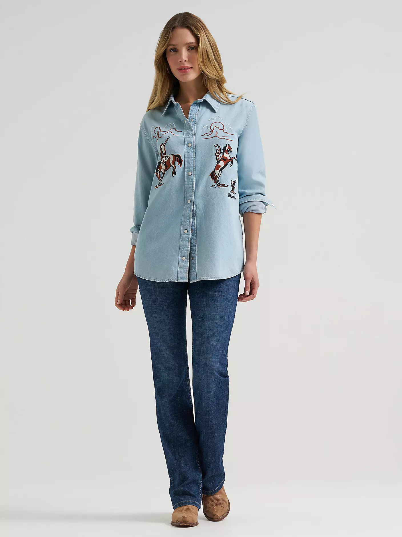 Women's Embroidered Boyfriend Western Snap Denim Shirt | Wrangler