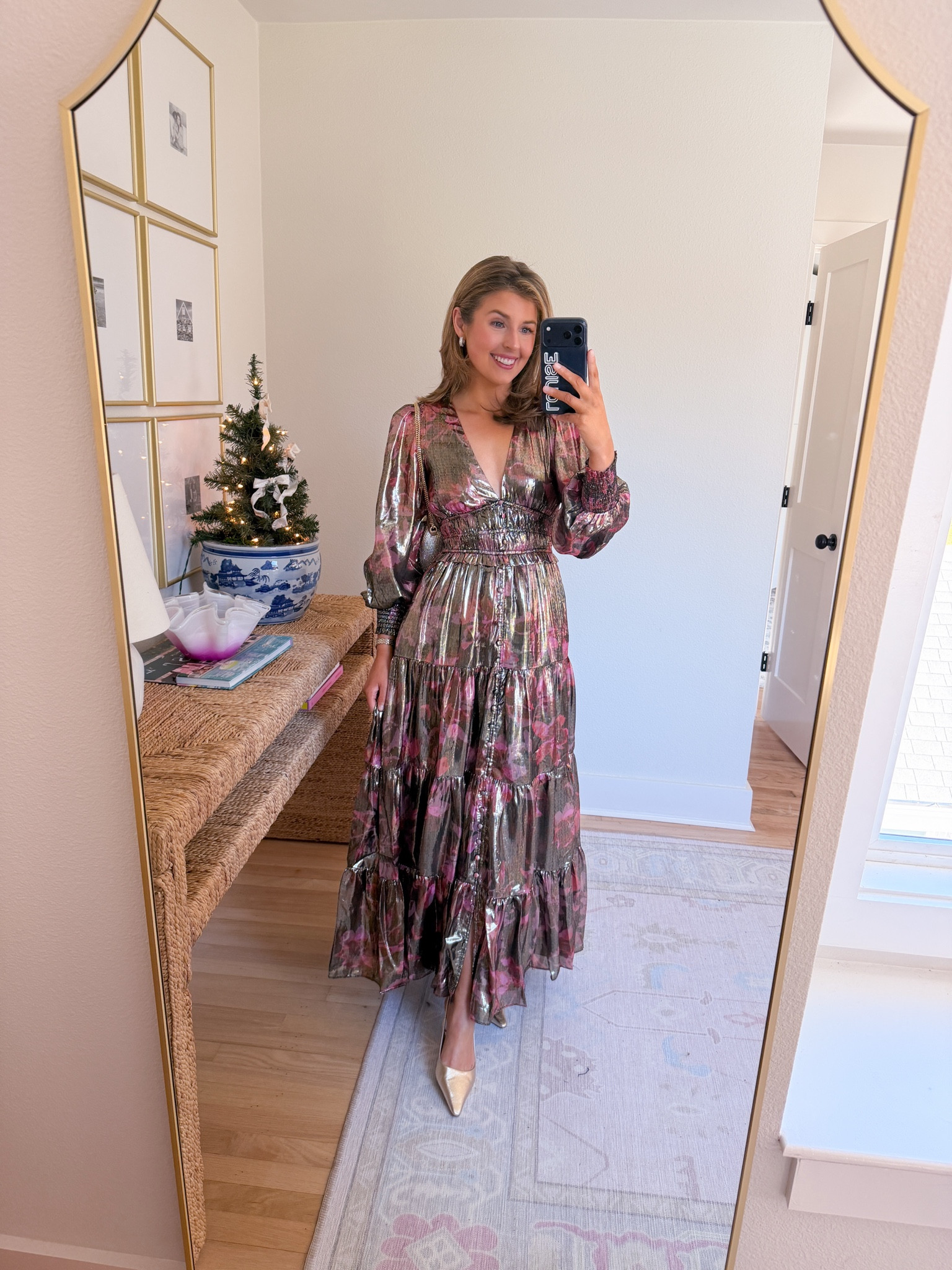 Fun wedding guest dress! Wearing an XS