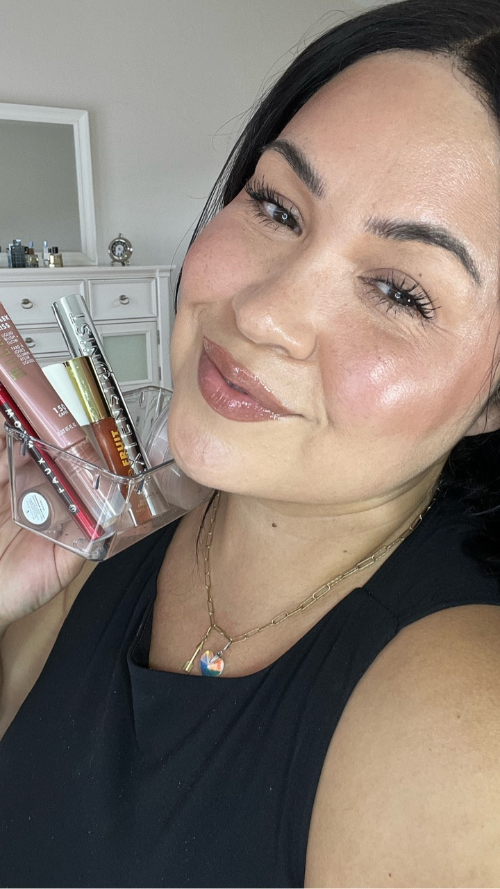 Over 40 easy, drugstore, no foundation makeup tutorial. 

All products are always listed and linked in my #ltk 🫶🏼
#affordablemakeup #nofoundation #musthavemakeup #over40makeup #nofiltermakeup #over50women @lorealparis @bubble @larocheposayusa @morphebrushes @rocskincare @milanicosmetics @maccosmetics