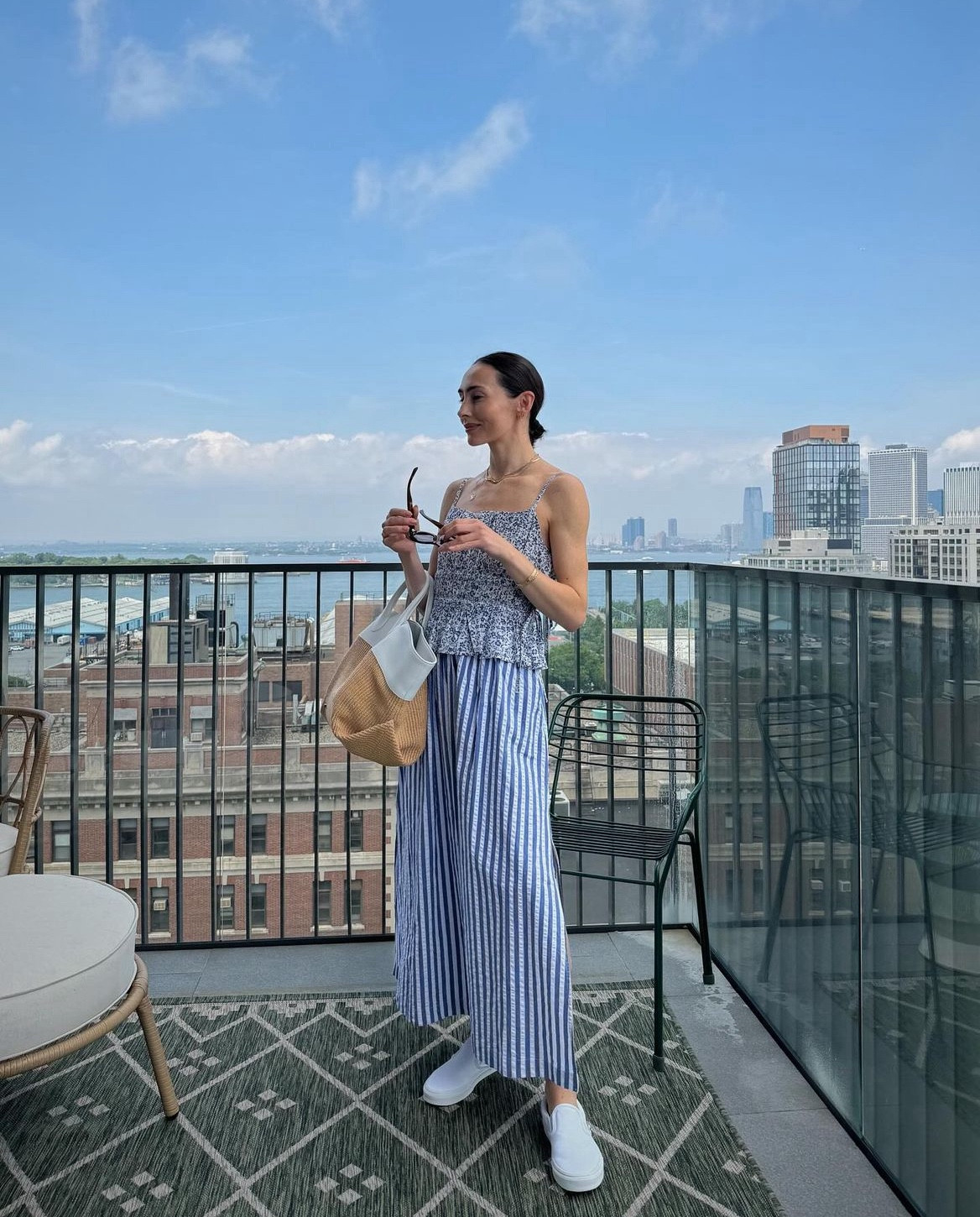 2 matching sets, 4 days of outfits, all under $200