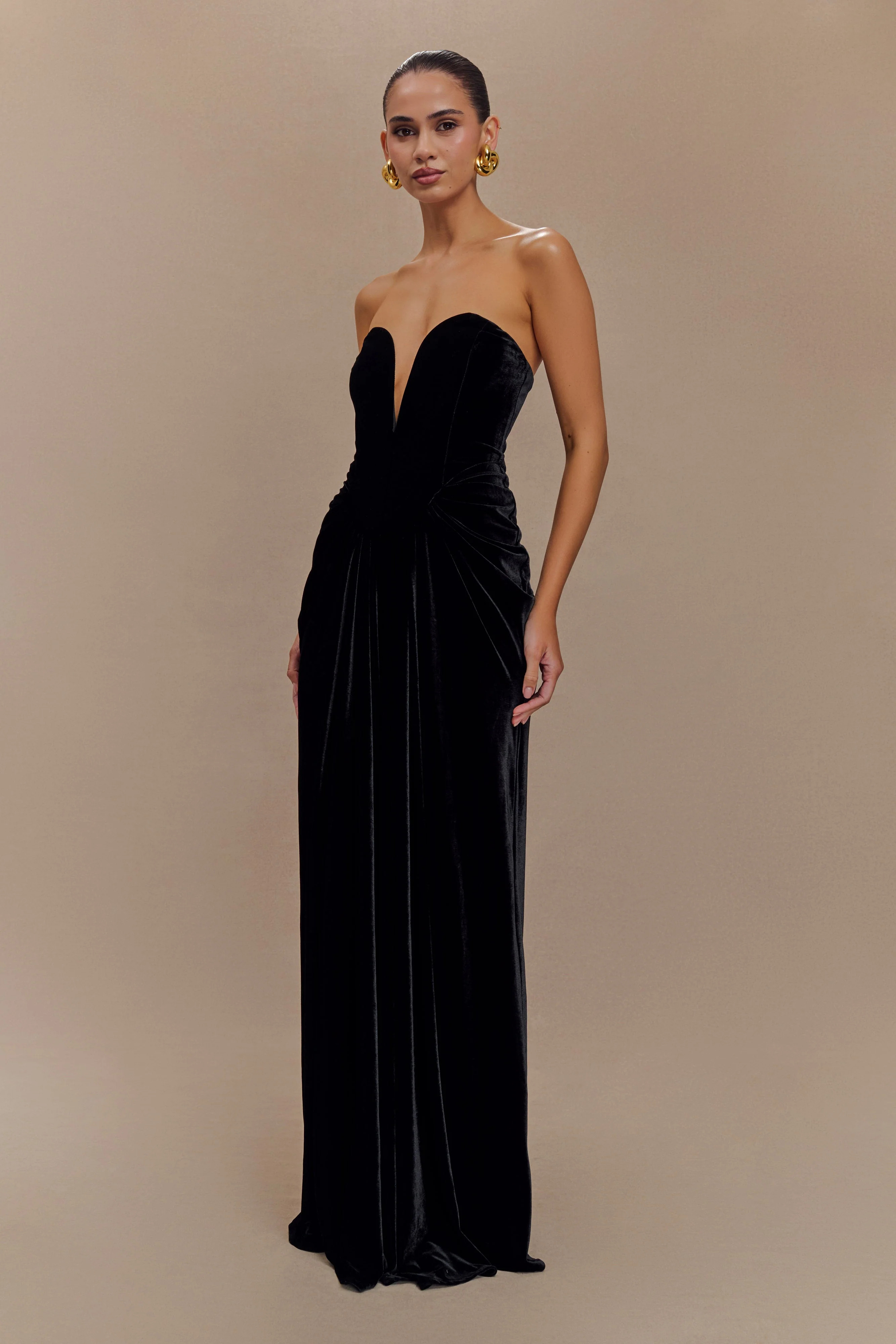 Paige Strapless Velvet Maxi Dress - Black | MESHKI US